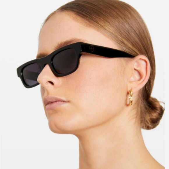 Anine Bing Otis Sunglasses with Original Pouch - Picture 1 of 9